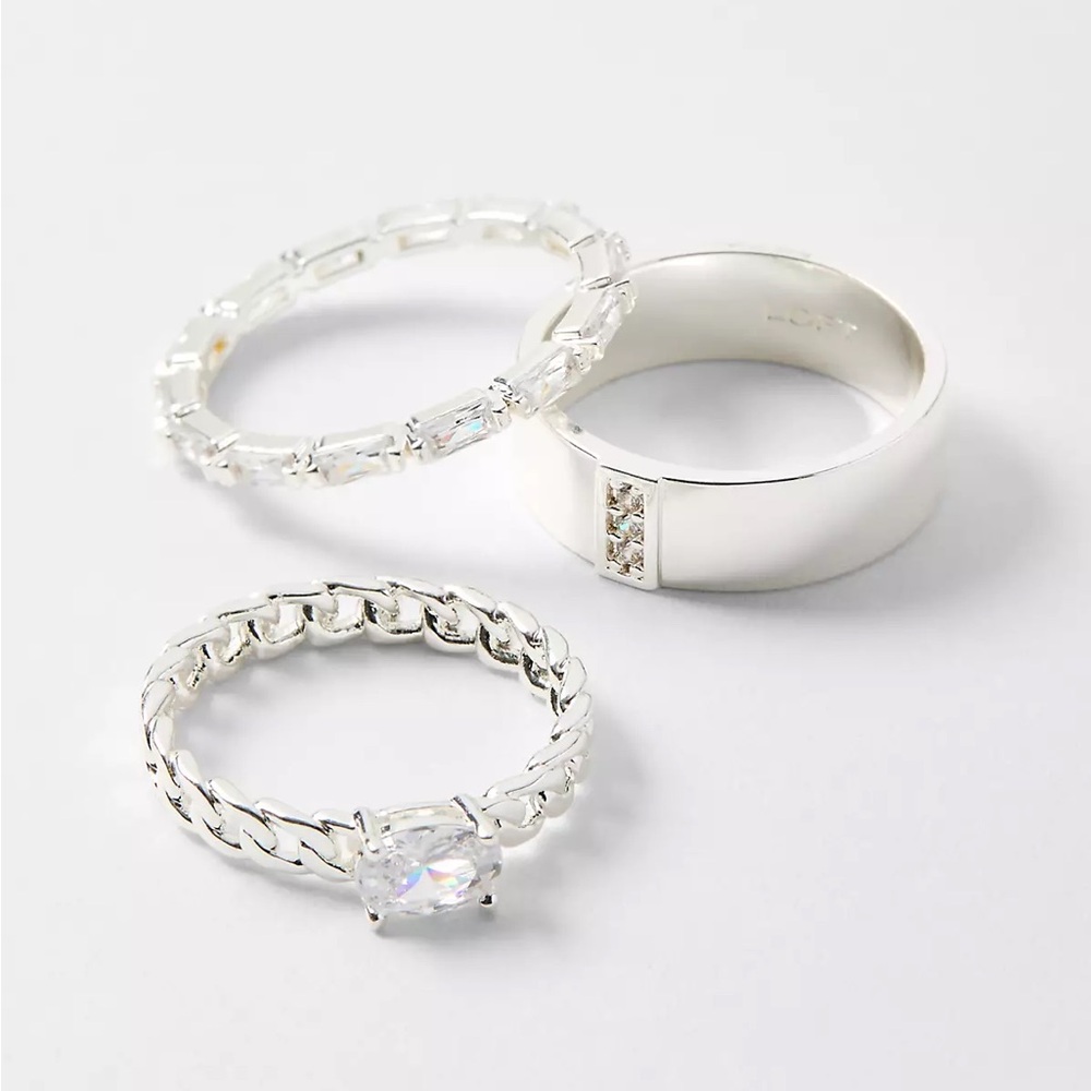 NWT  LOFT  Sparkle Stackable Ring Set - 7